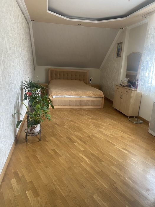 Продаж 2-х поверхового будинку с. Зимна Вода 190 м.кв.