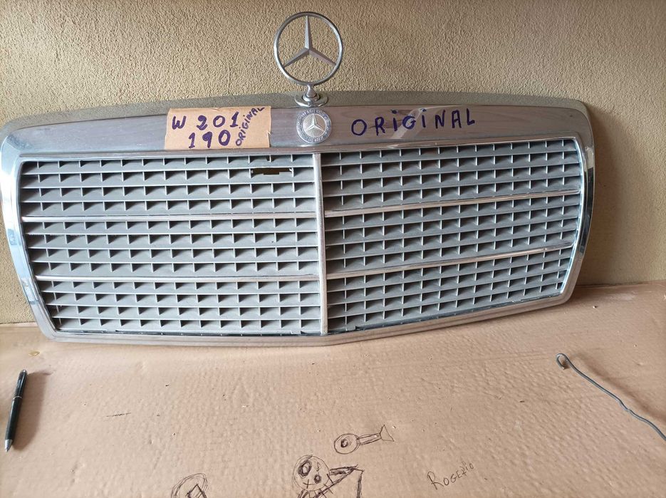 Grelhas Mercedes 190 e W124 Originais