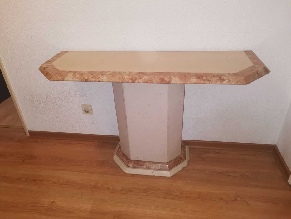Consola em marmore