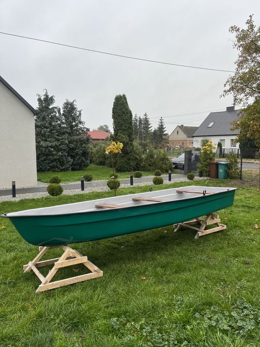 Lodz łódka łódź lodka lodki lodzie wioslowa wedkarska wędkarska