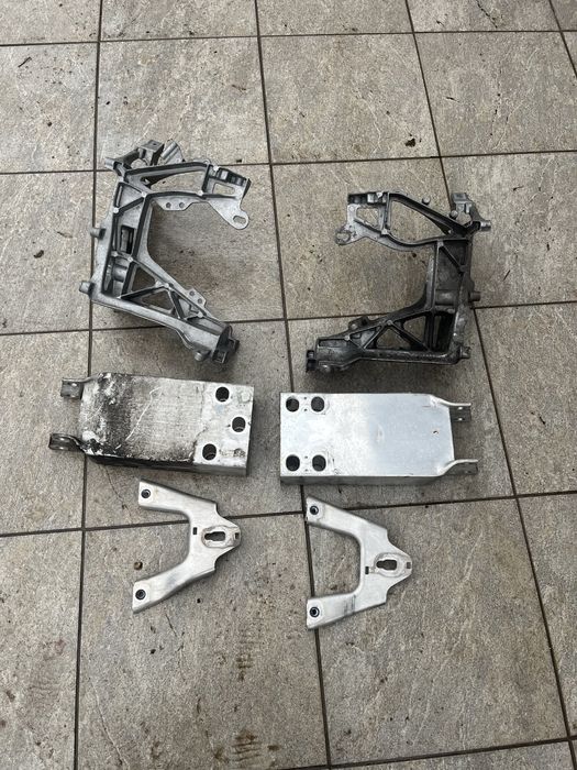 Кронштейн телевізора Mersedes w205.