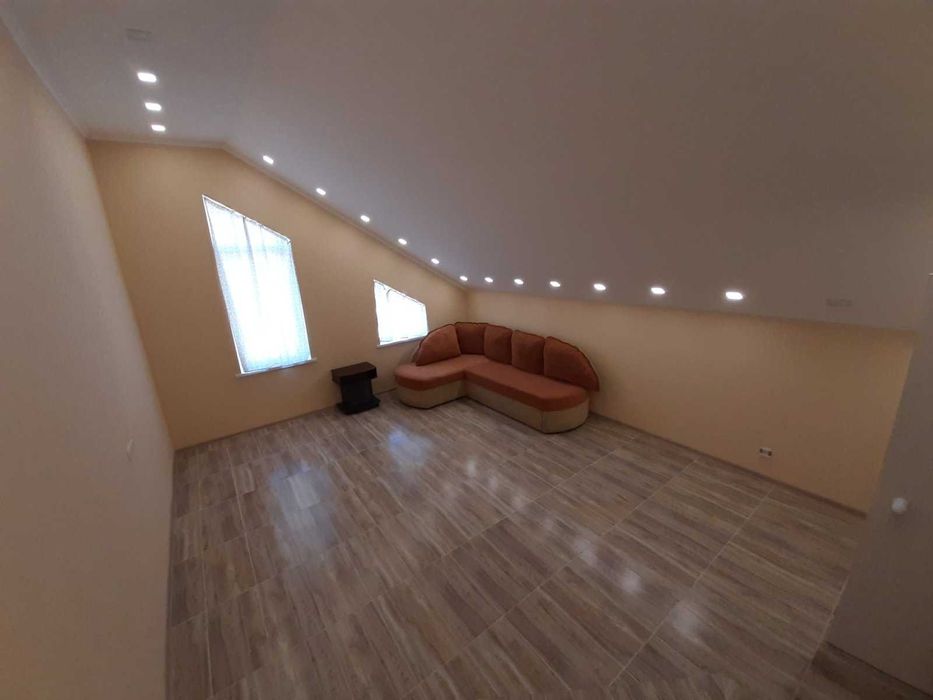 Хотянівка. Будинок 360 кв. Оренда на 1-3 місяці. Генератор. Без %.