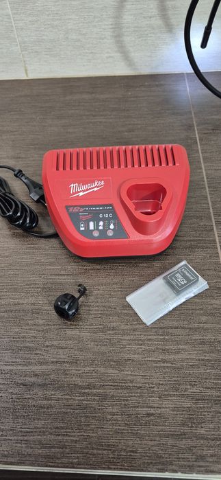 Milwaukee M12 360IC32-201C
