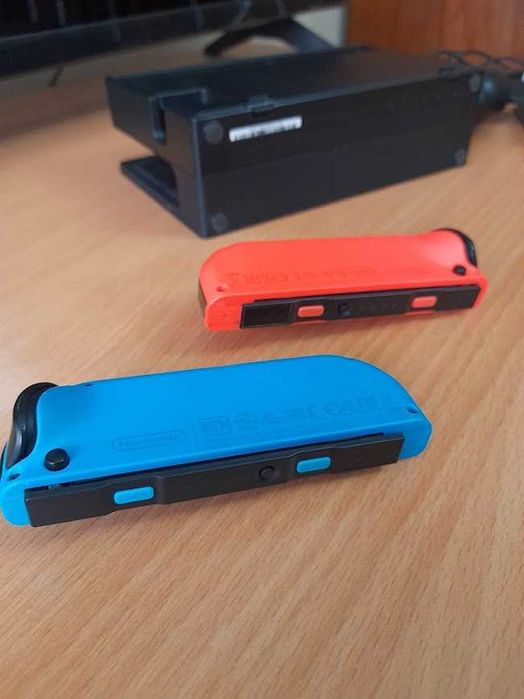 Nintendo Switch V2 + Mario Kart + Super Mario Wonder - Só vendo junto