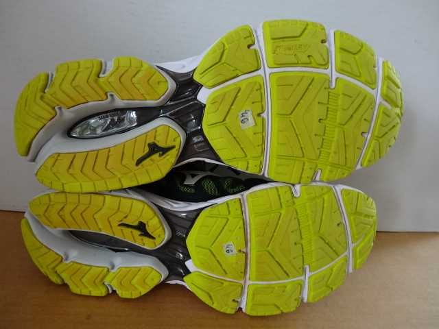 Buty MIZUNO WAVE ULTIMA 11 roz 46 Bieganie Sportowe