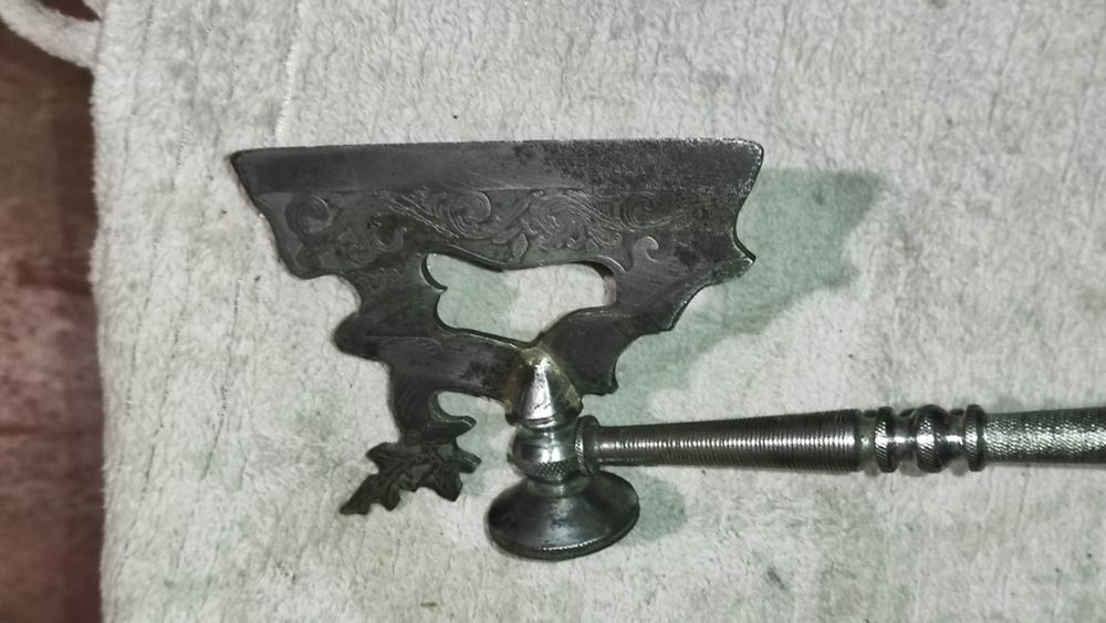 Секач,Молоток для отбивки мяса.