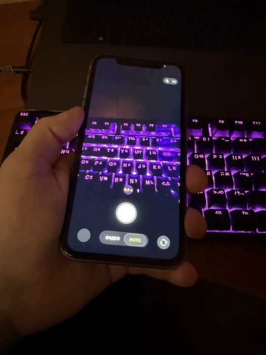 продам свой 11 айфон