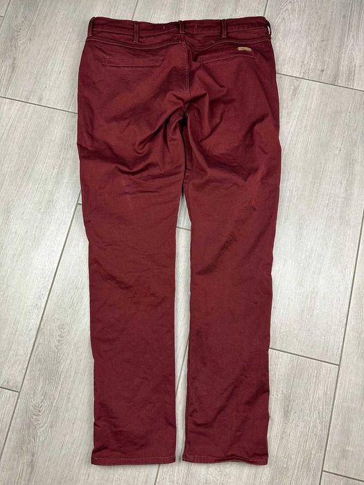 Spodnie męskie chino Wrangler W31 L32 bordowe
