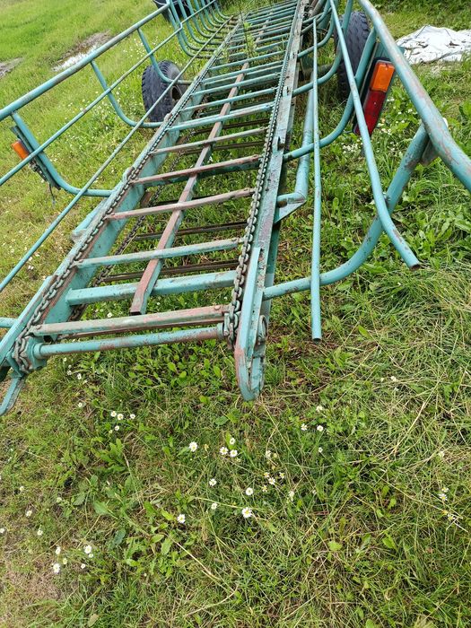 Koła, Przyczepa samozaładowcza do bel