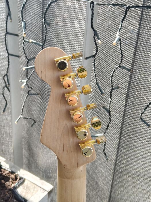 Gitara elektryczna Charvel Pro-Mod San Dimas HH HT MN Gold