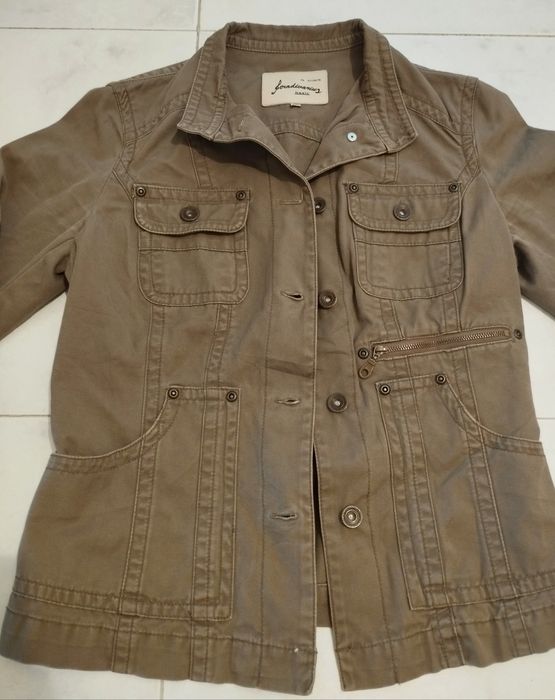 Blusão Caqui da Stradivarius - S