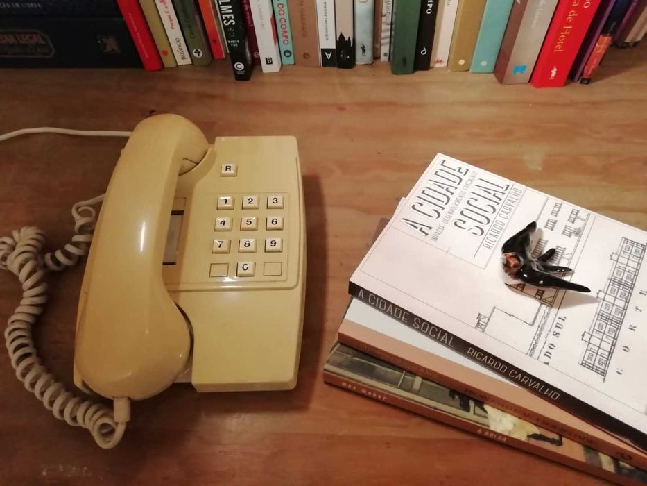 Telefones antigos (entrega na área de Lisboa)