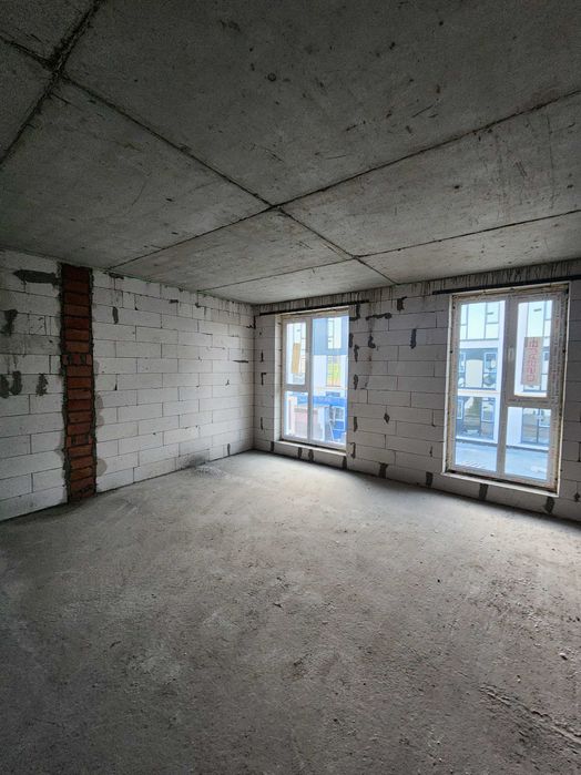 Таунхаус з Документами, 62 м2, 2 паркомісця, Двір 100 м2, Газ, Котел.