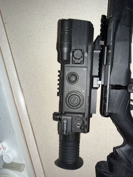 Pulsar N970 ночнік приціл