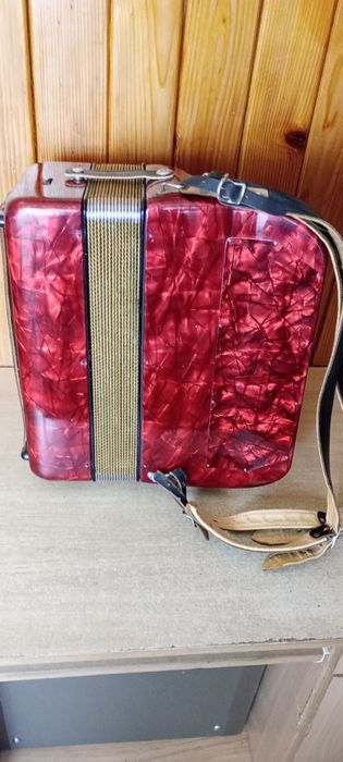 Akordeon guzikowy Hohner Accordina - De  Luxe  96- b. 2- chór