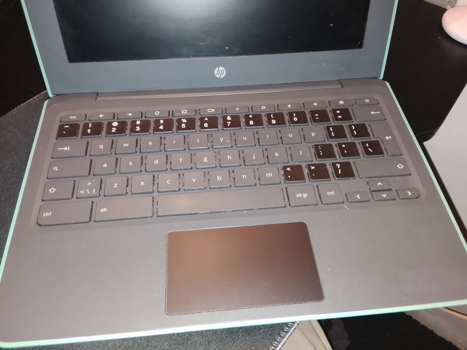 Laptop chromebook