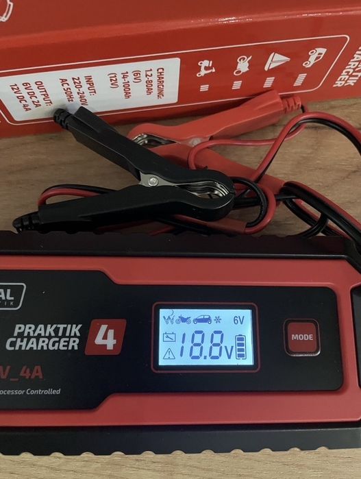 Зарядний пристрій для акумулятора IDEAL PRAKTIK CHARGER 4 LCD
