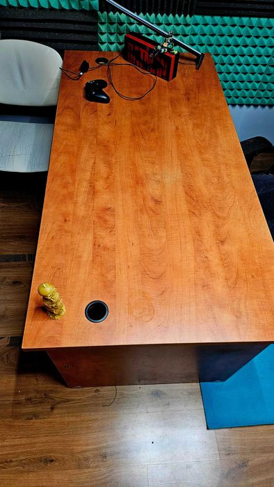 Biurko idealne do pracy w domu !