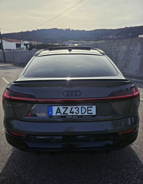 Audi Q8 e-Tron Sportback 55 quattro S line