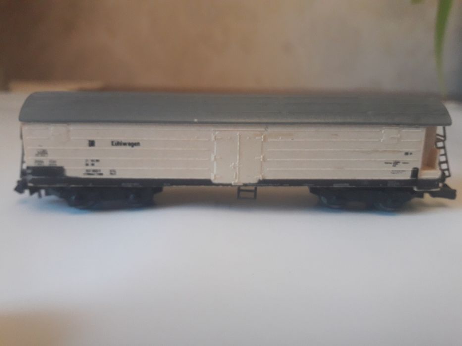 Вагони німецької фірми PIKO N 9 мм.