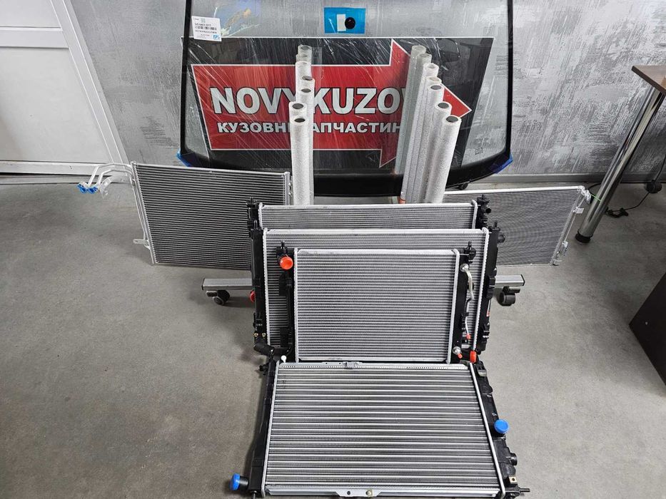 Радиатор кондиционера Renault Trafic Opel Vivaro Рено Трафик  Виваро