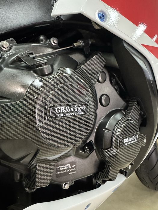 Honda CBR1000RR Fireblade 1.0i 16V 6МКПП 2014 р.в. (181 к.с.)