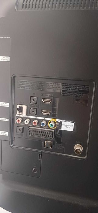 Телевізор Samsung UE32ES5507
