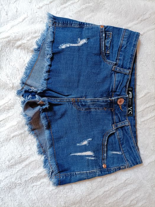 Krótkie spodenki jeansowe Amisu xs