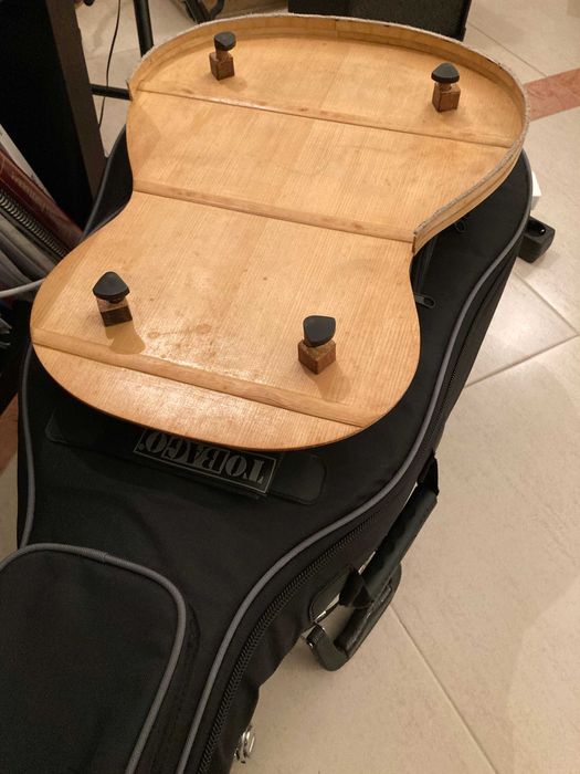 Guitarra clássica escavada Óscar Cardoso