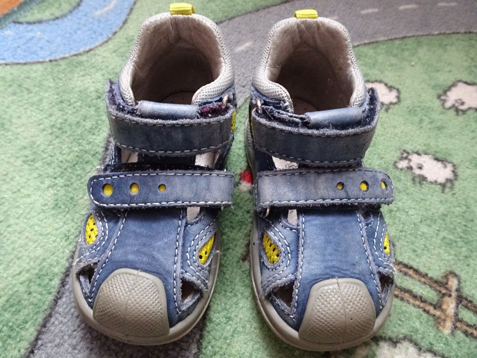 buty bartek r. 20