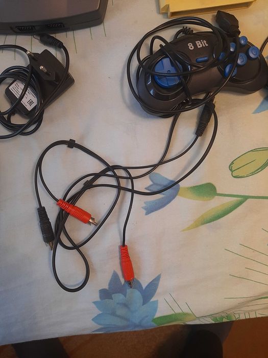продам игровую приставку денди