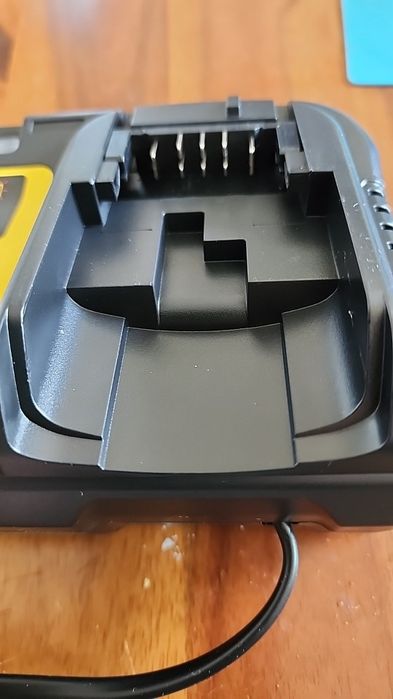 Carregador de baterias