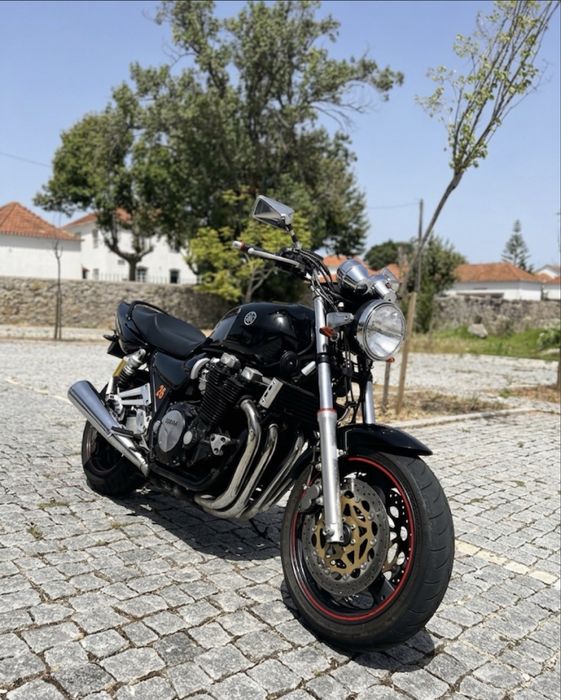 1995 Yamaha XJR 1200