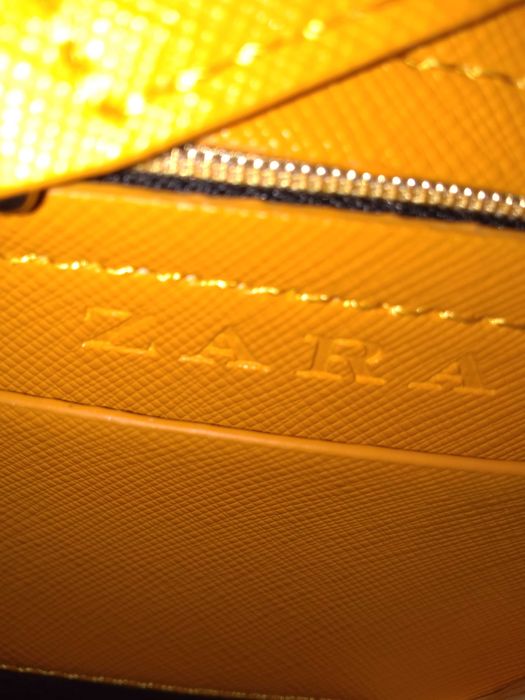 Жовта маленька сумка крос-боді ZARA оригінал