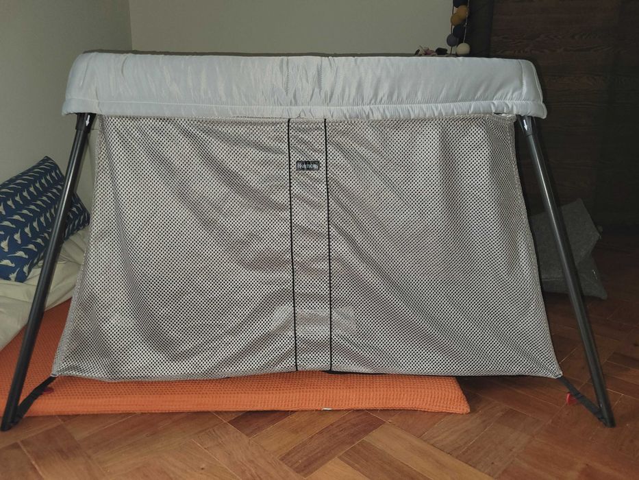 Babybjorn travel crib light
