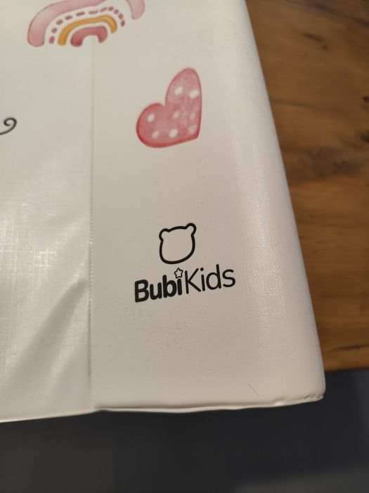 Przewijak dziecięcy.