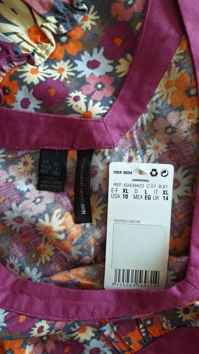 Vestido com padrão floral (Mango)