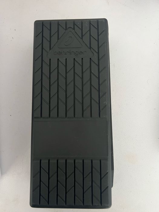 Pedal de volume de guitarra behringer FCV100