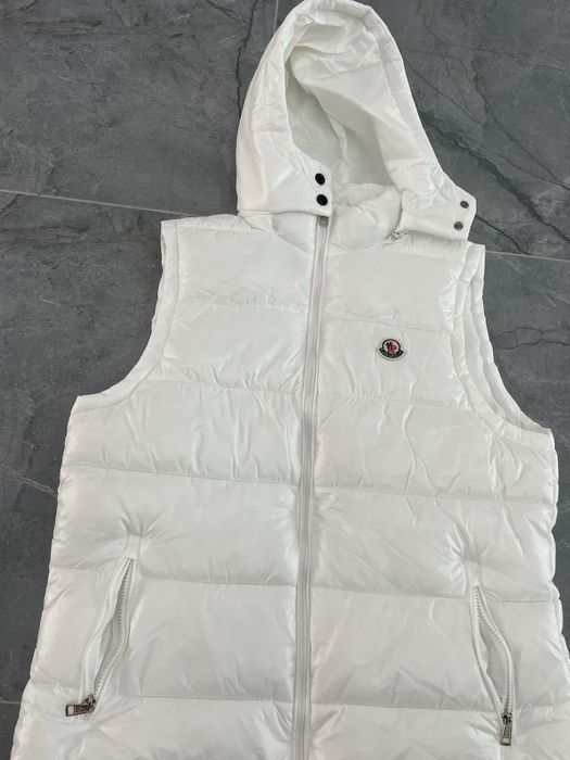 Жилетка Moncler