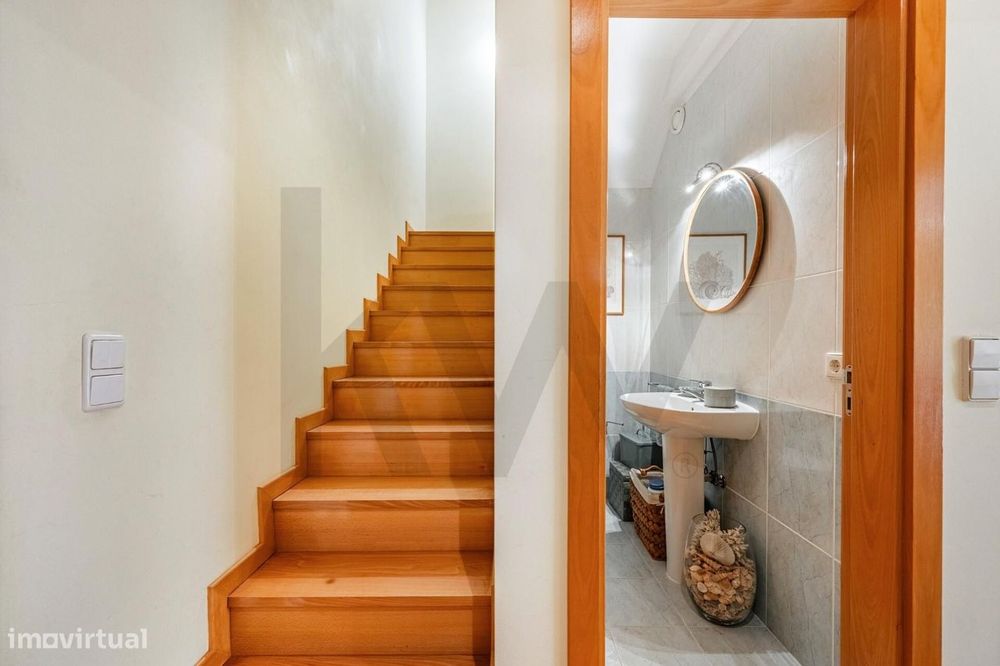 Apartamento T2 Duplex com 137 m2 em Vila Nova da Telha, Maia — Lugar d