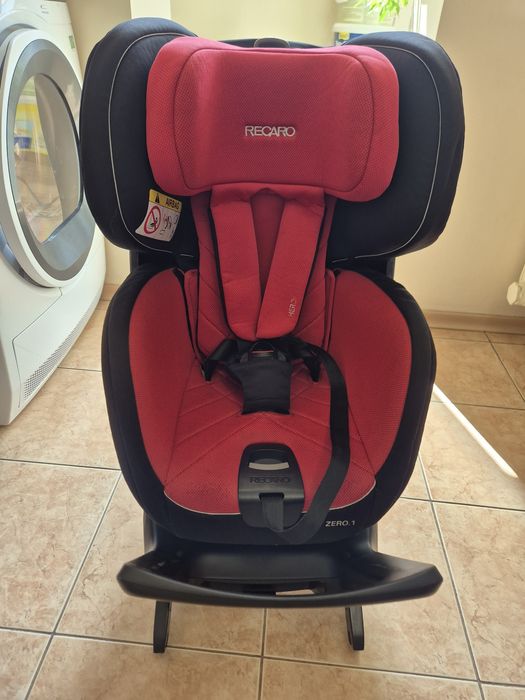 Дитяче крісло Recaro zero 1