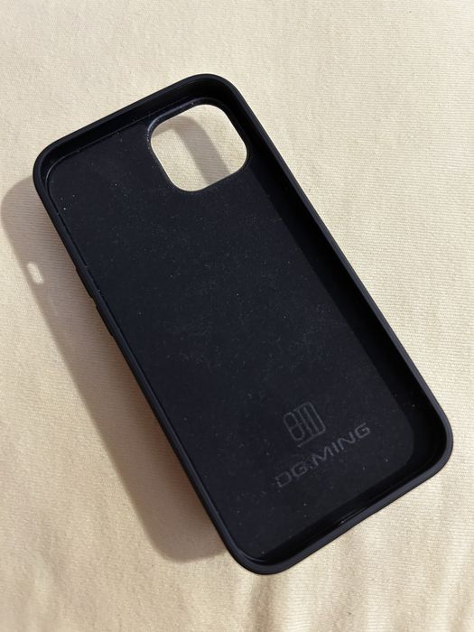 Чохол на iphone 13