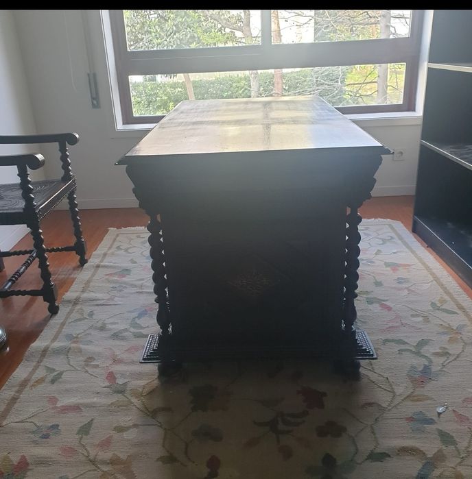 Mobiliário de escritório antigo em pau preto