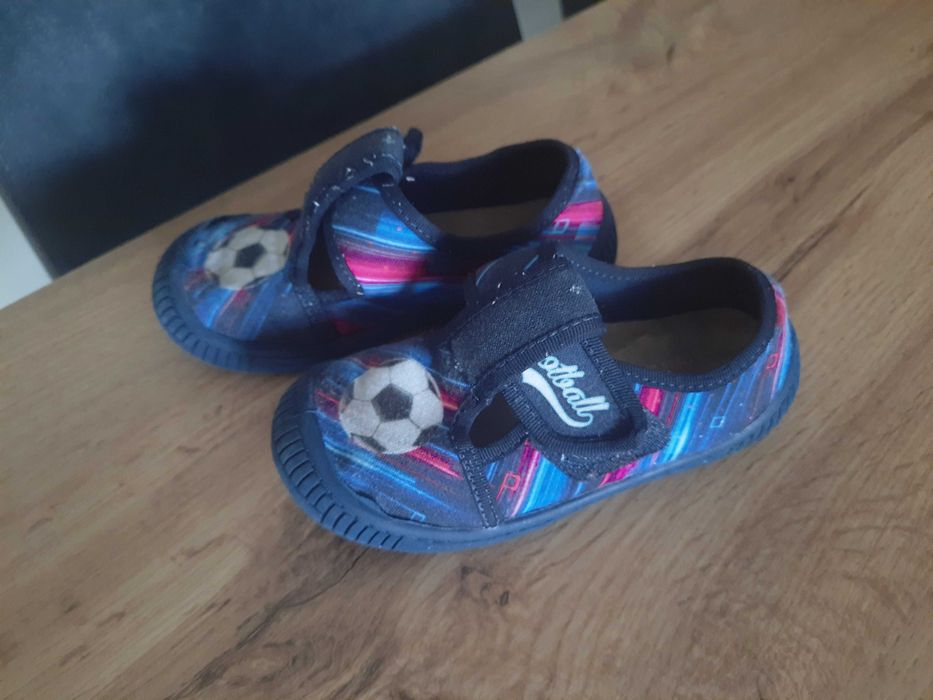 Kapcie do przedszkola r.26