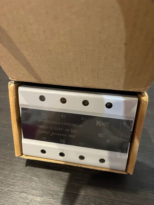 Трёх фазное твердотельное реле HHG1-3/032F-38. 60А