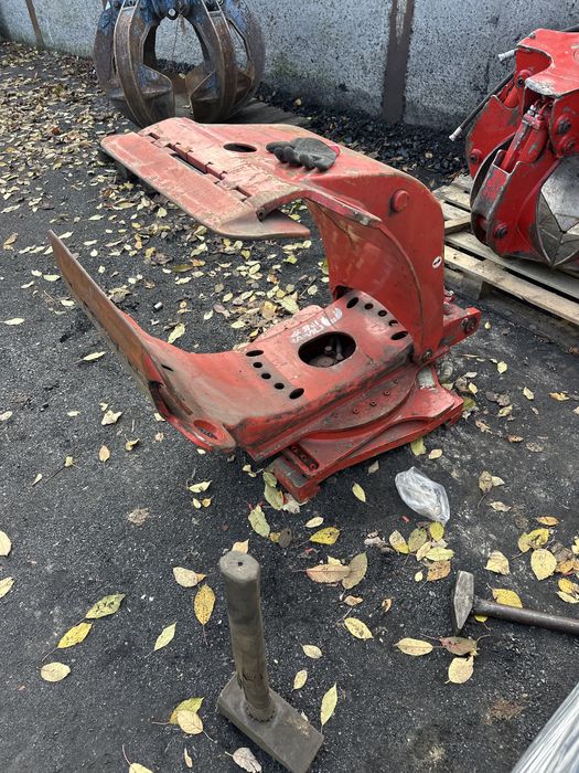 Chwytak obrotowy do bali