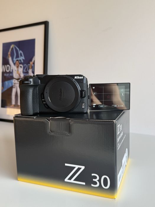 Nikon Z30 + Lente 16-50mm – Estado Impecável! Kit Completo!