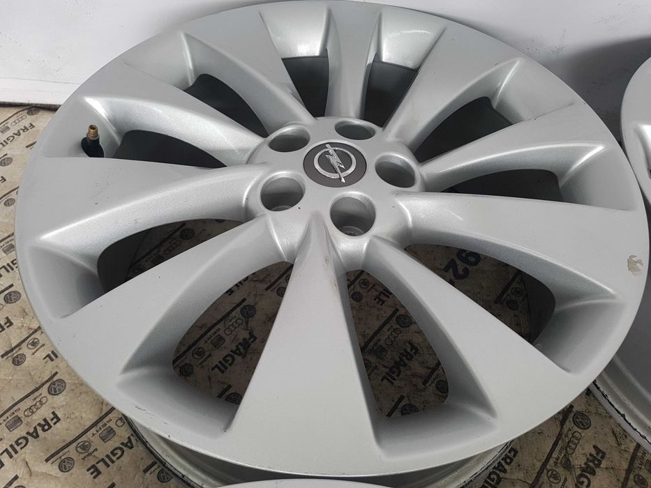 Felgi alu oryginał Opel Mokka  X Trax  opel Astra J K 5x105 7jX18 ET38 TPMS