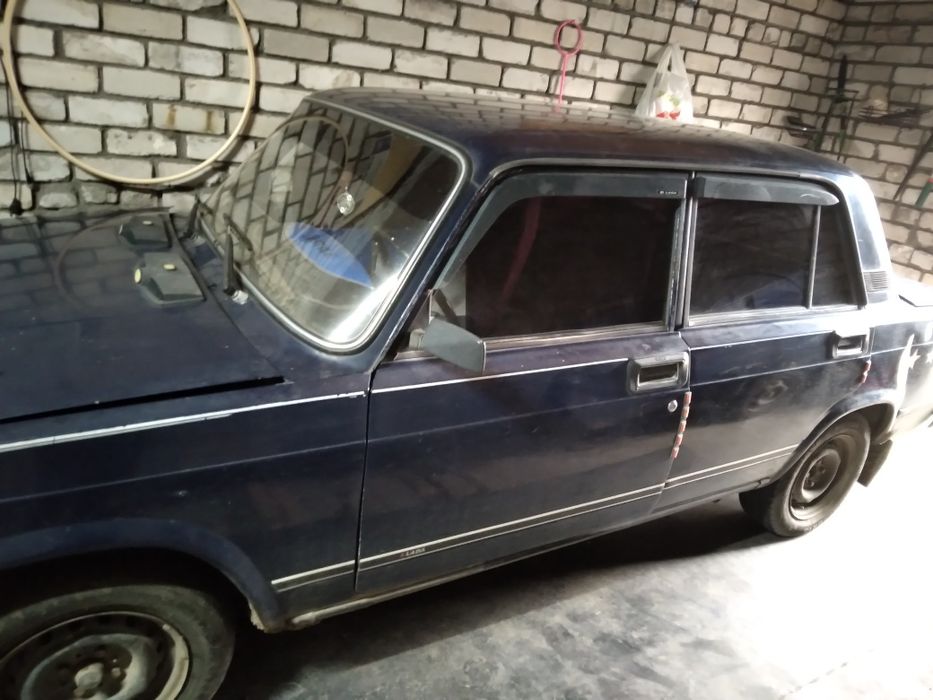 Автомобіль  Ваз 2107