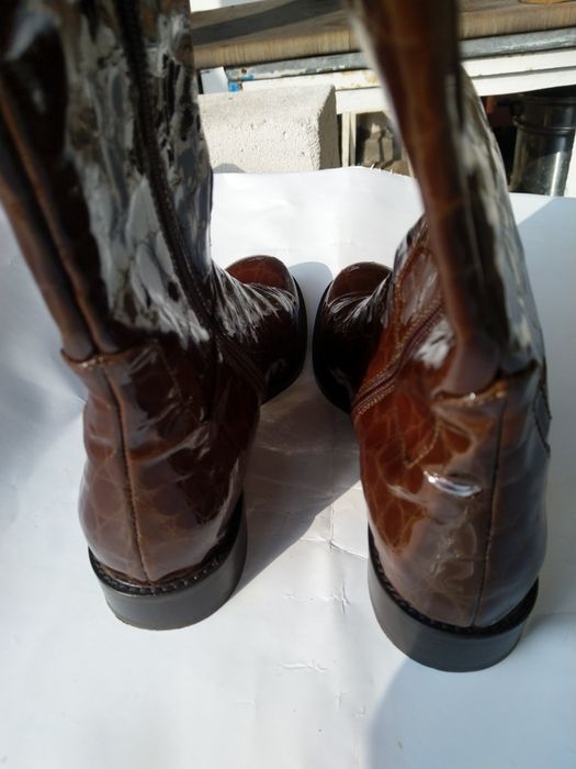 Чоботи жіночи весн-осінь, бренд: Vero Guoio, made in Italy, розмір 38.